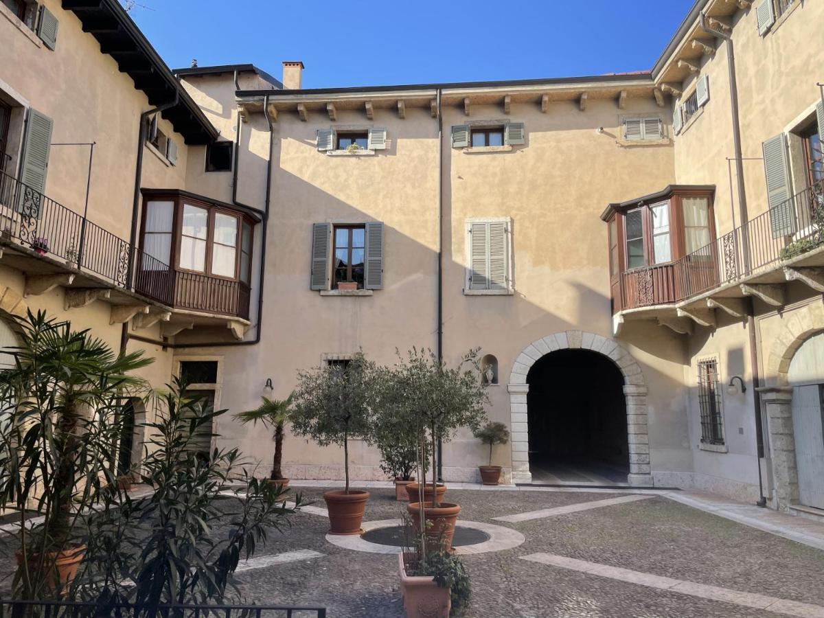 Antiche Colonne Apartment - Verona — Photos 1